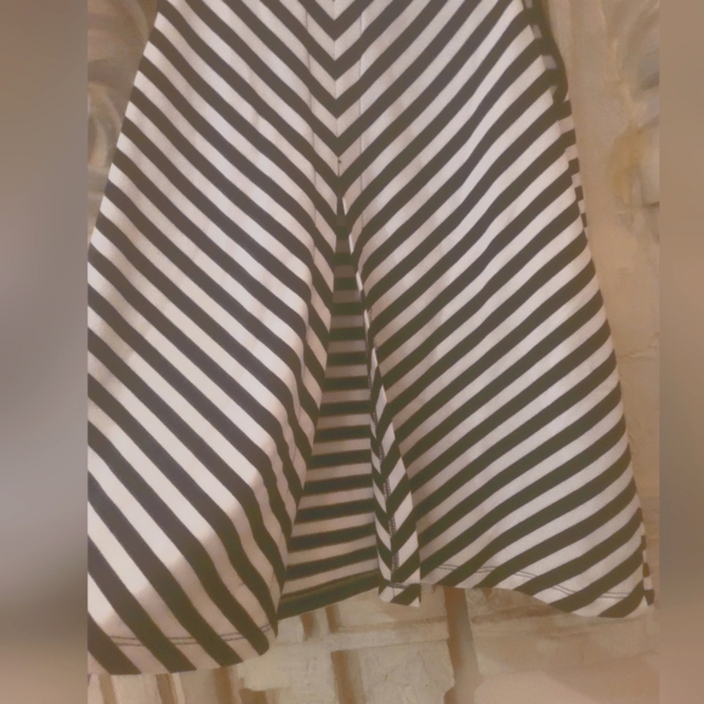 Torrid Top - Picture 4 of 4